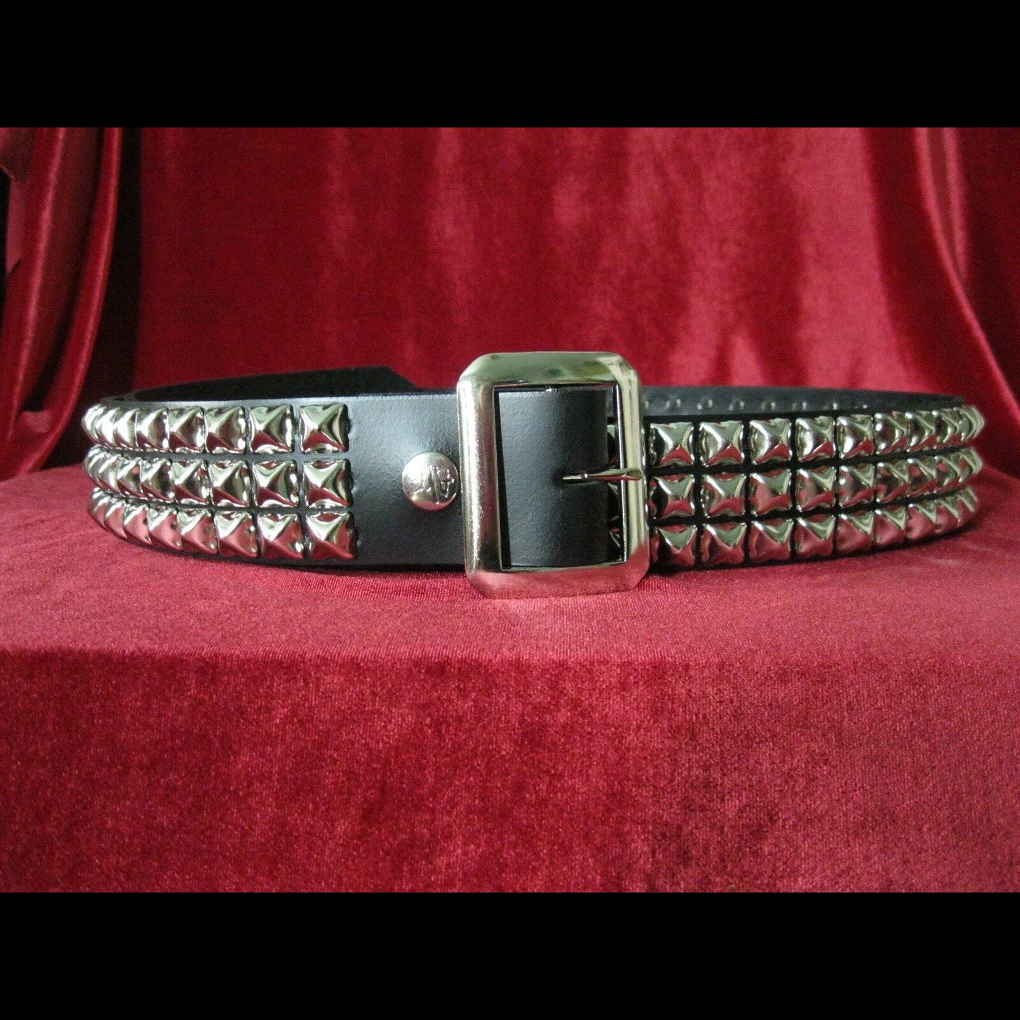 3 row pyramid stud belt