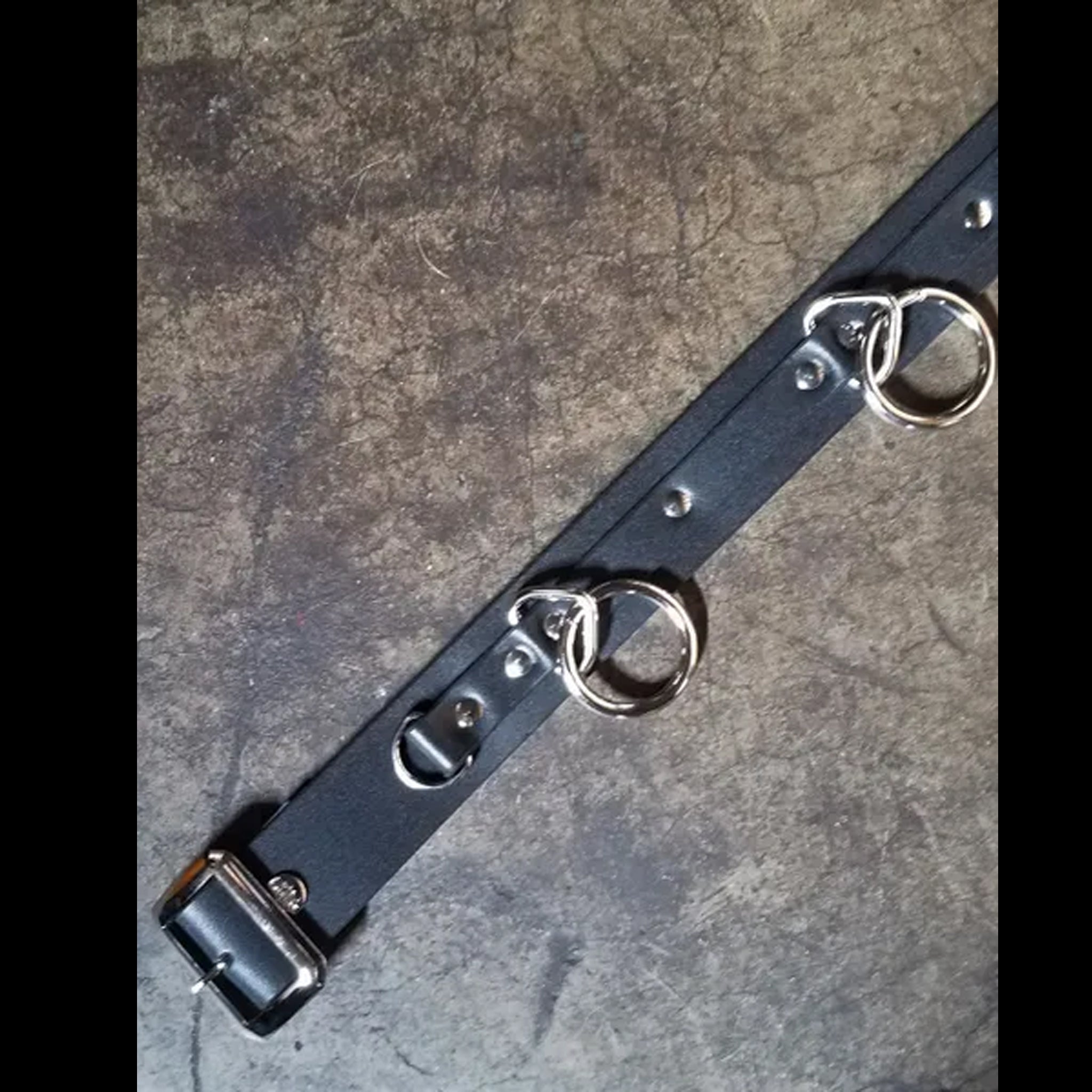 5 ring bondage belt