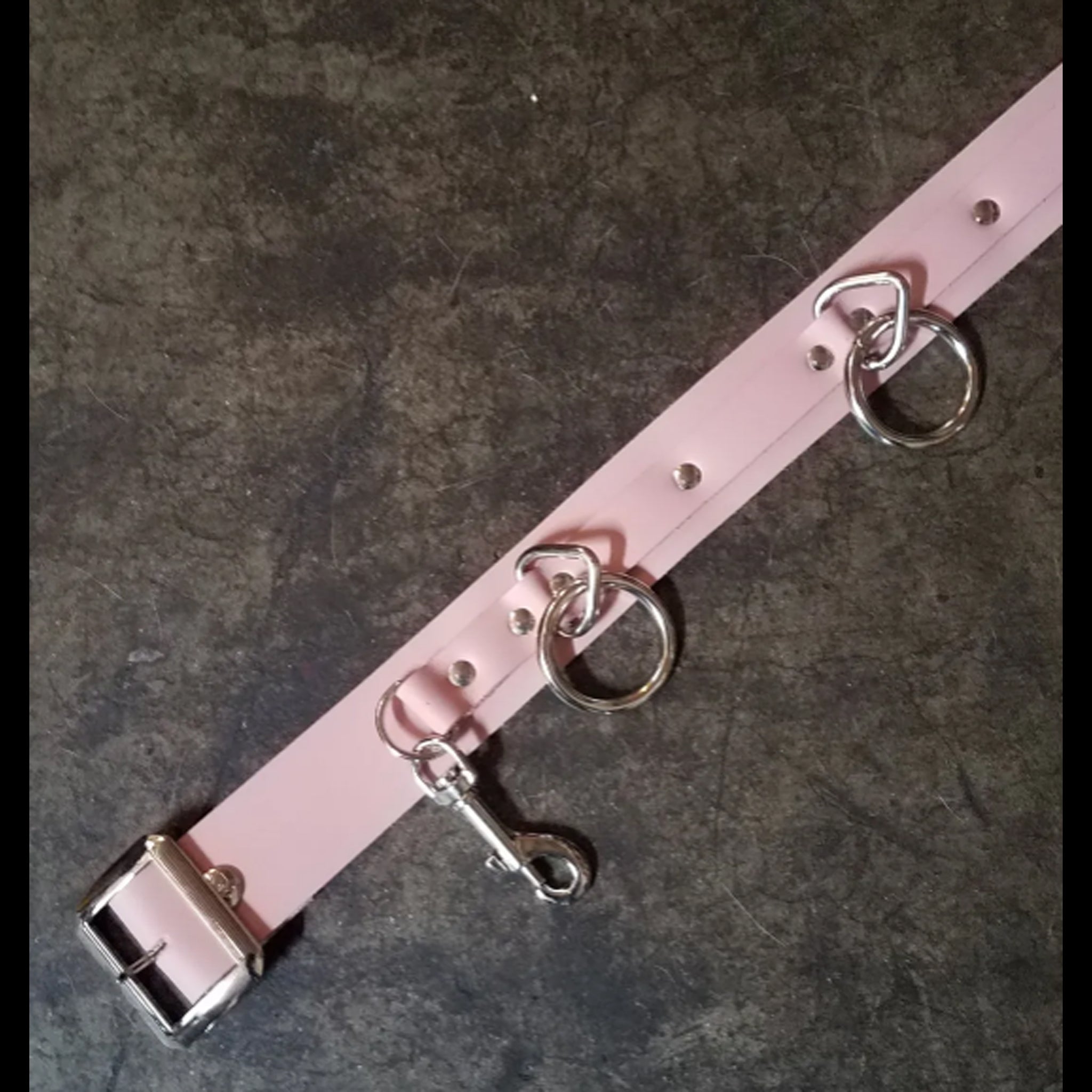 5 ring bondage belt