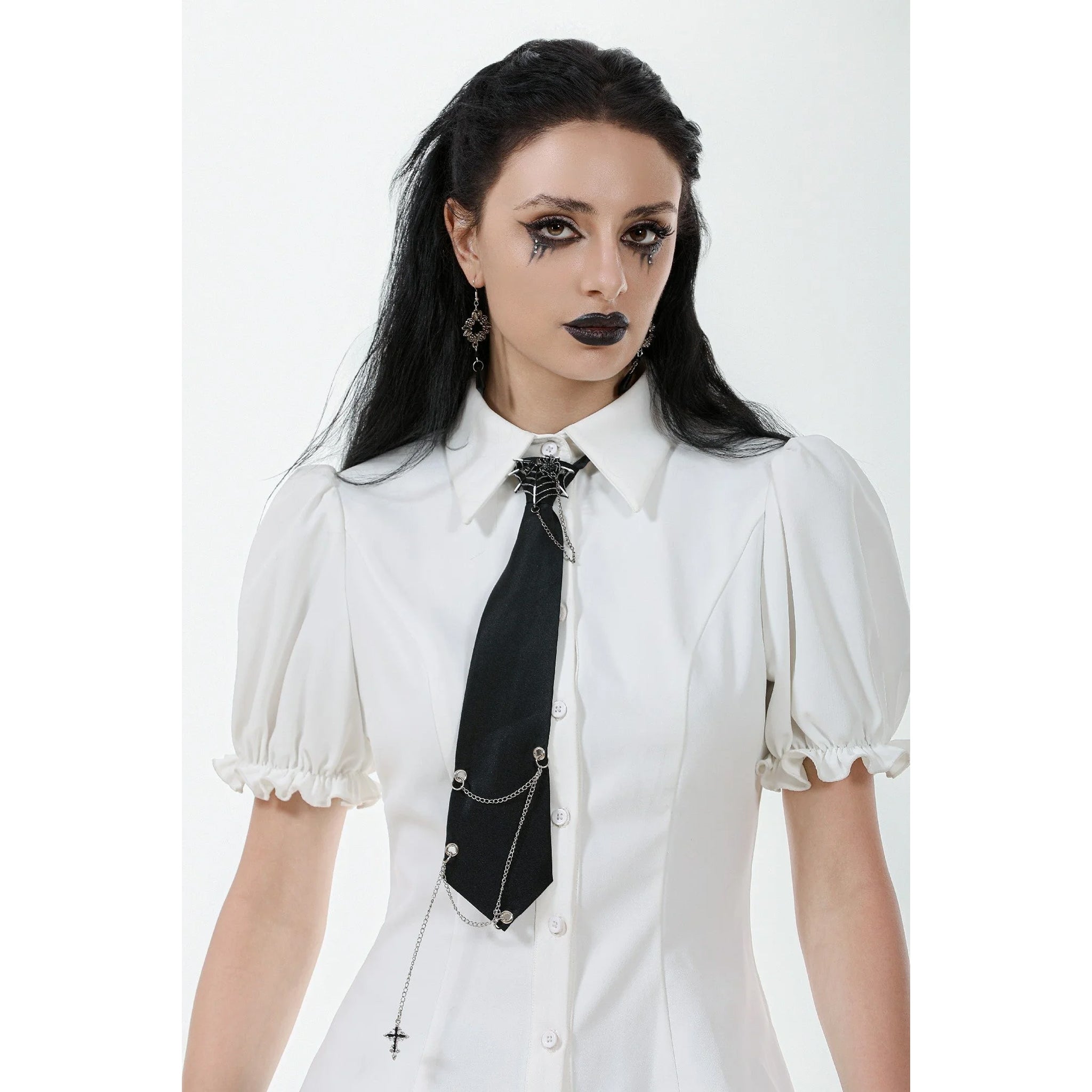 Webbed Chain Tie