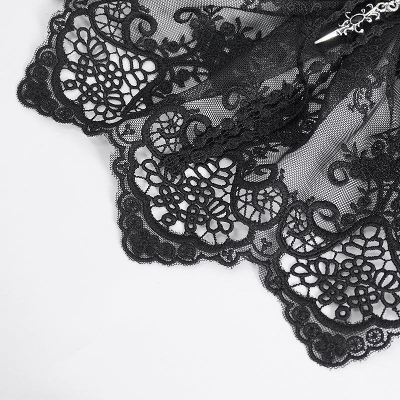 Gothic Brooched Fringe Ascot