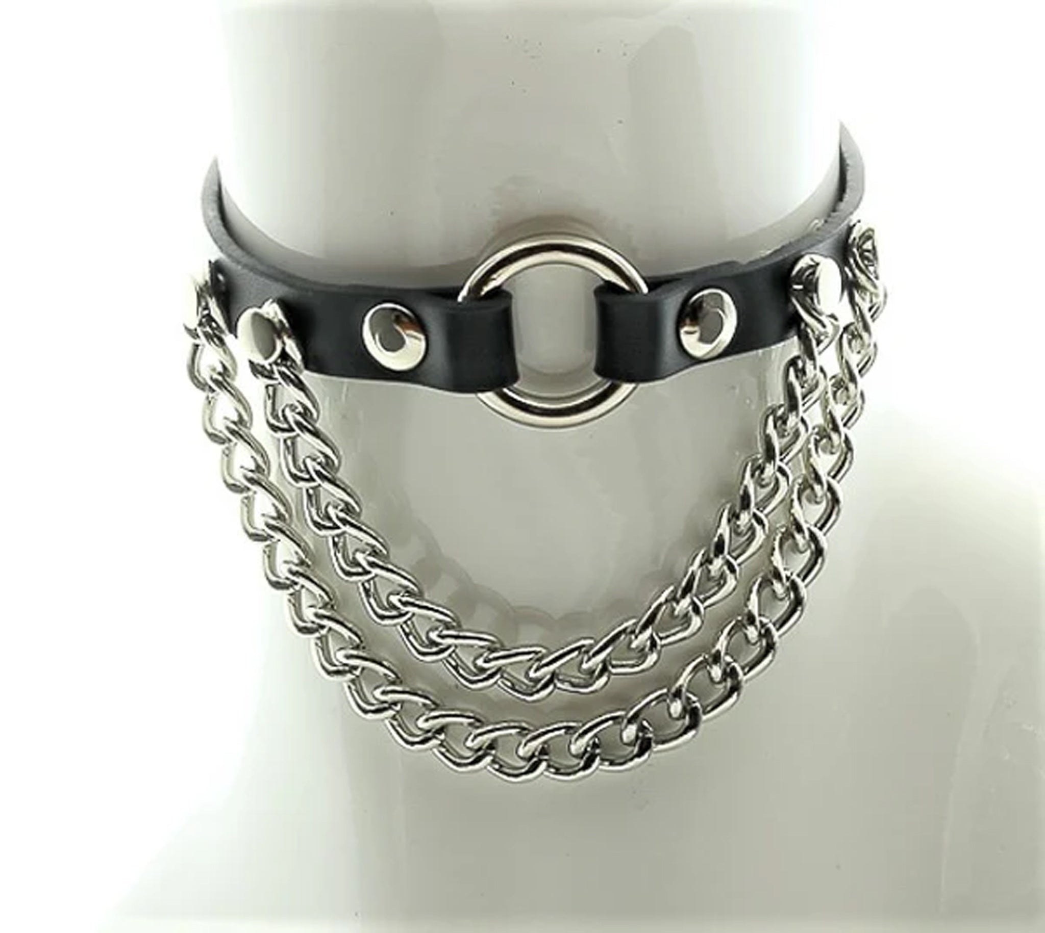 Hanging Chain Ring Choker