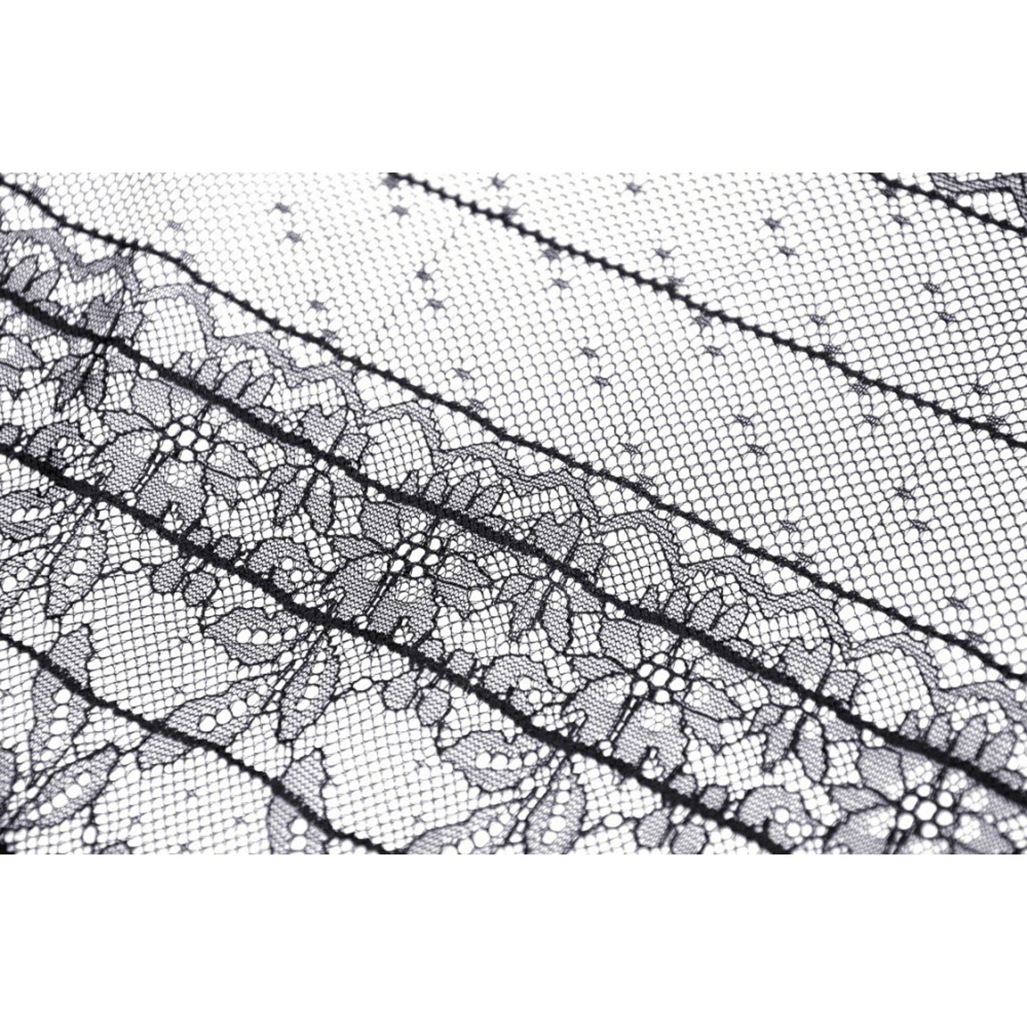 Tailed Lace Layering Skirt