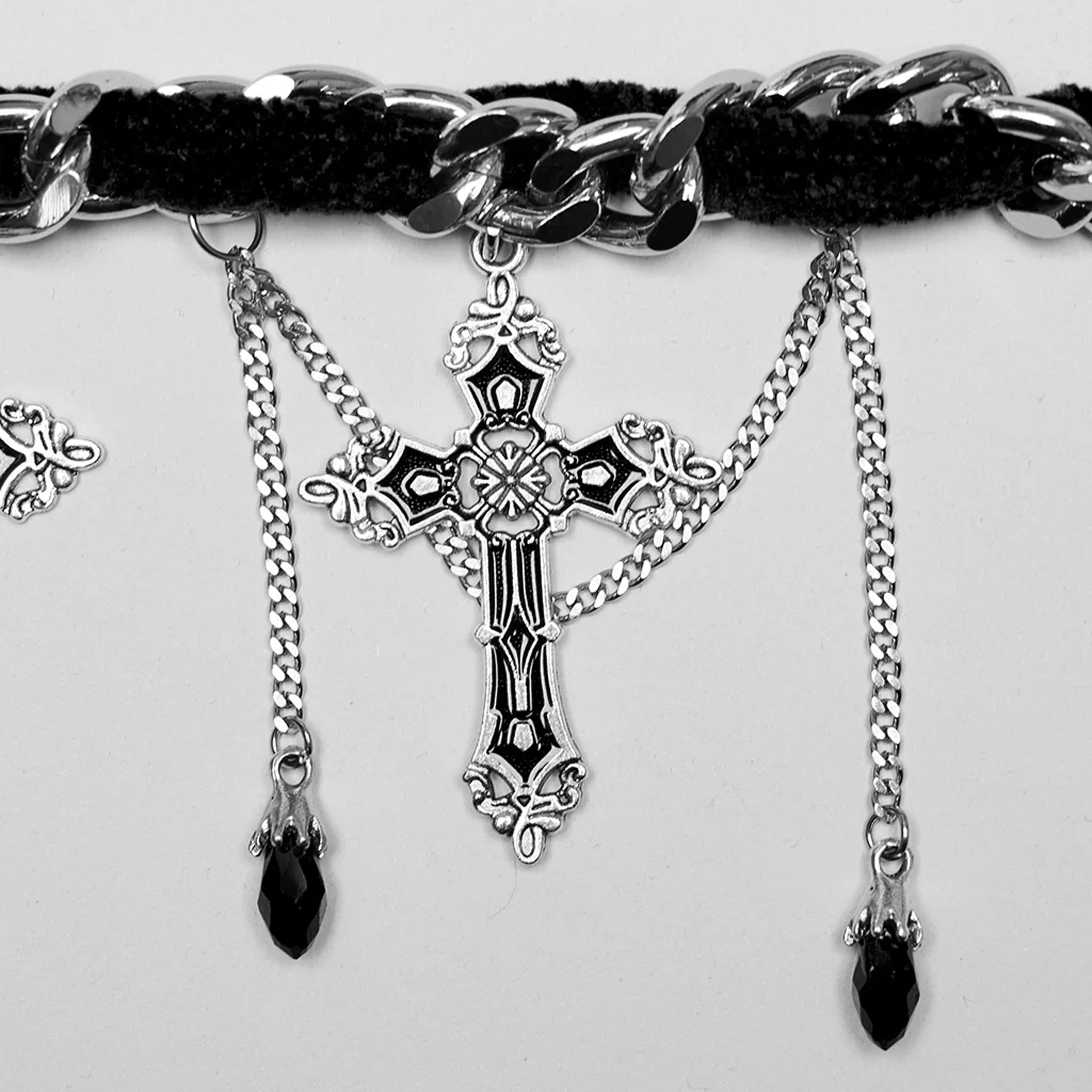 Cross Choker