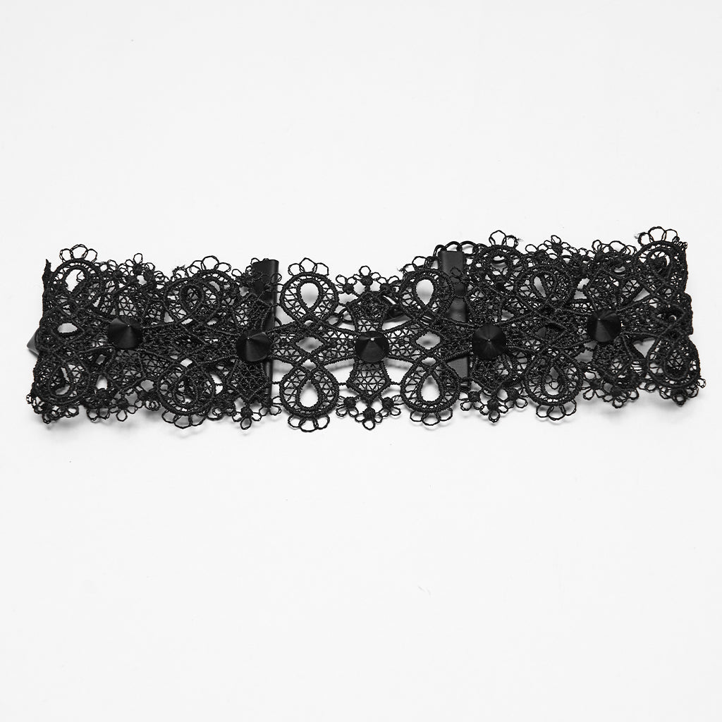Demure Lace Choker