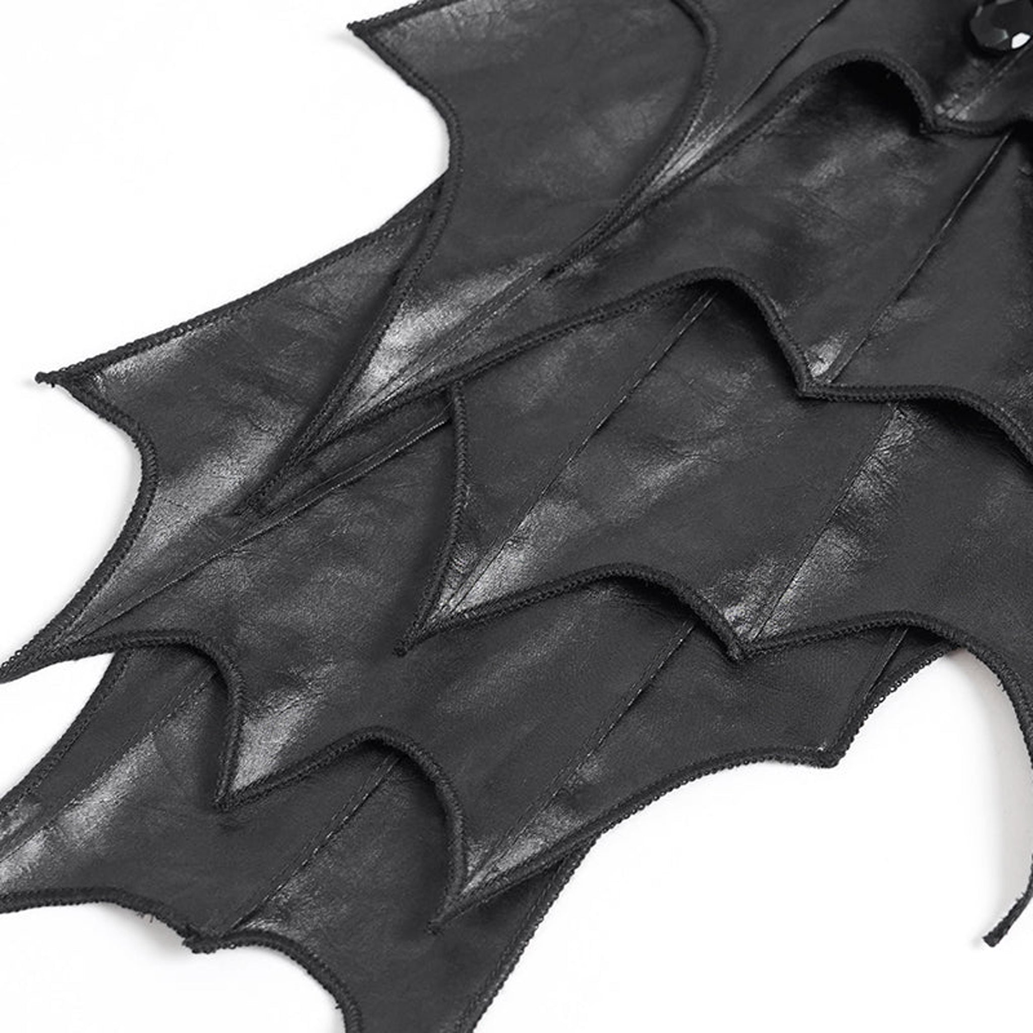 Bat Wing Layered Ascot