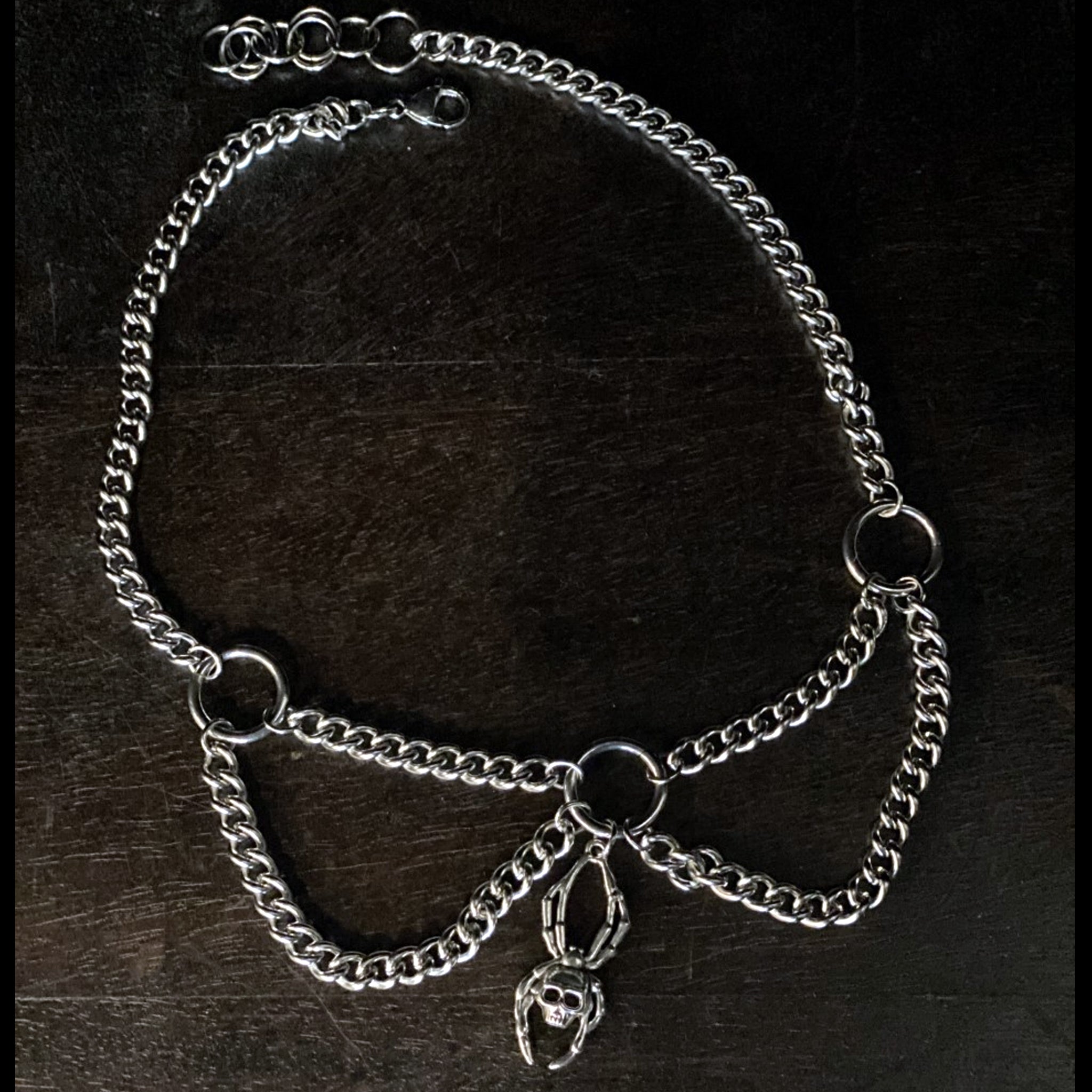 spider skull necklace